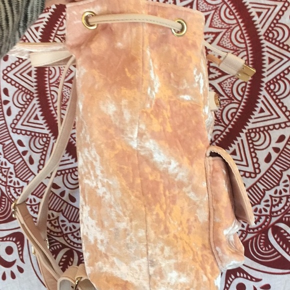 Guess Velvet Pink 🎒 BackPack - Picture 4 of 5